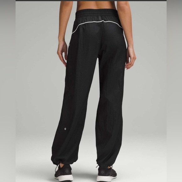 Lululemon License to Train Lightweight Jogger Black Mid Rise - Picture 6 of 6